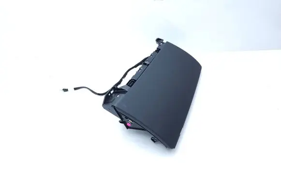 Tesla Model Y Glove box 176695600A 3003702X T0563535