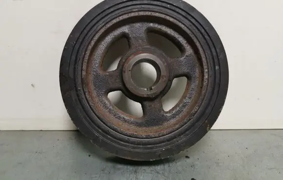 Subaru Legacy Crankshaft pulley 9063D