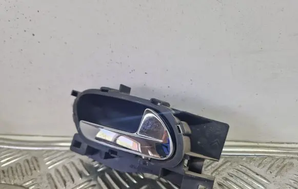 Peugeot 407 Front door interior handle 96526177VD