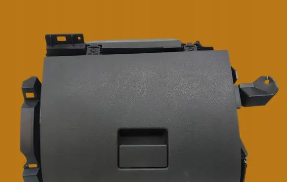 Ford Kuga I Glove box
