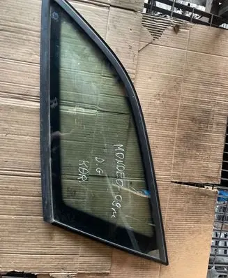 Ford Mondeo MK IV Rear side window