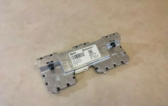 Windshield/windscreen camera