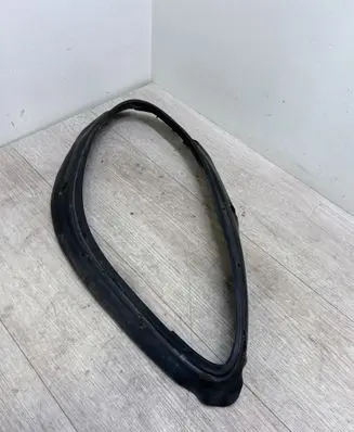 Under headlight/headlamp trim