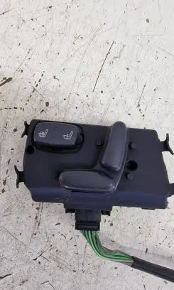 Chrysler Pacifica Seat control switch 0YD10TRMAD