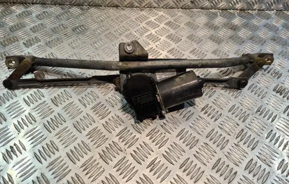 Front wiper linkage and motor