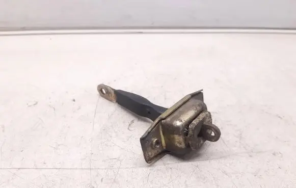 Lexus IS 200-300 Front door check strap stopper