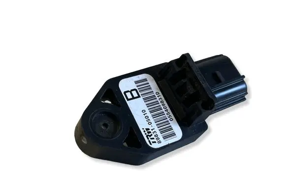 Toyota Avensis T250 Airbag deployment crash/impact sensor 8983105010 055409831D