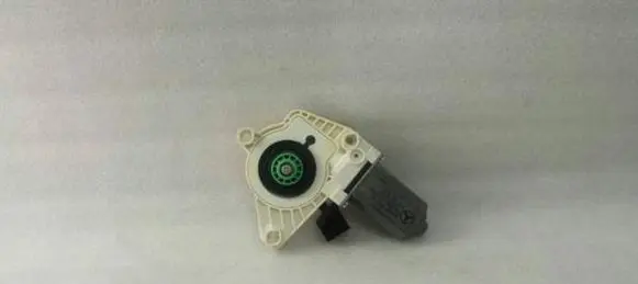 Mercedes-Benz E AMG W211 Rear door window regulator motor A2218203042