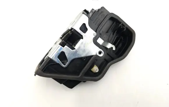 BMW X3 F25 Front door lock 7318416
