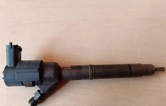 Hyundai ix35 Fuel injector 338002A800 0445110411