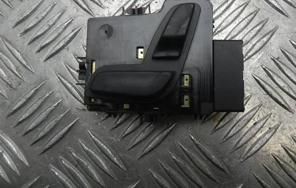 Mercedes-Benz C AMG W205 Seat control switch A2059052702