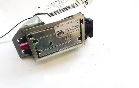 Mercedes-Benz EQB Antenna control unit A1569050902
