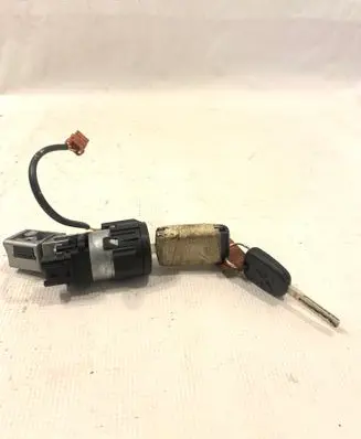 Peugeot 308 Ignition lock 9663123280