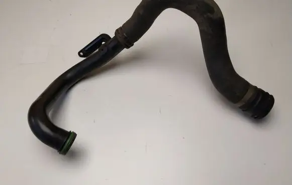 Audi A6 S6 C6 4F Engine coolant pipe/hose 058121071AN
