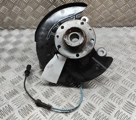 Nissan Qashqai J12 Front wheel hub 400146UA0A