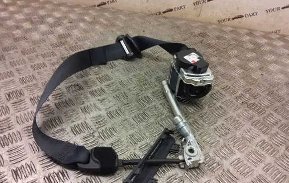 Nissan Juke II F16 Front seatbelt 878177574R