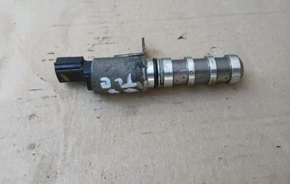 Renault Twingo III Electromagnetic valve 237962295R