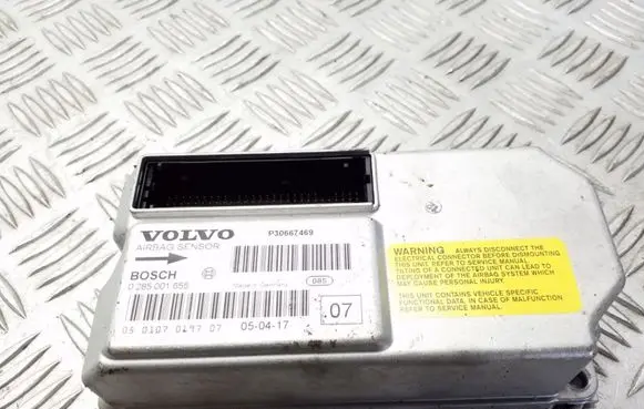 Volvo XC70 Airbag control unit/module 0285001655