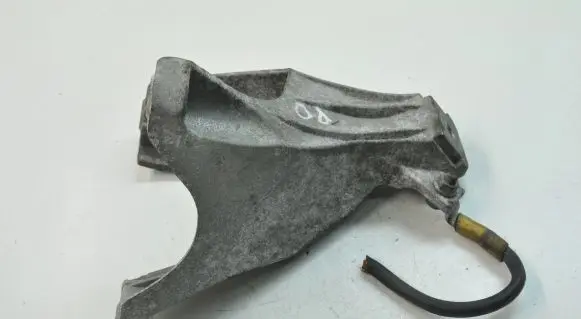 Audi A6 S6 C6 4F Engine mounting bracket 4F0199308P