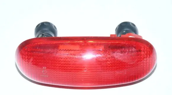 Third/center stoplight