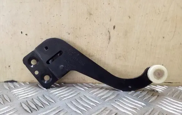 Volkswagen Transporter - Caravelle T5 Sliding door upper roller guide/hinge 7H0843436E