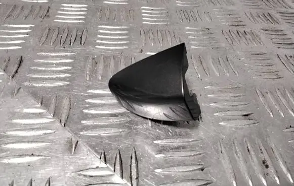 Volkswagen PASSAT B6 Front door handle cover 3C0839168 3C0837880