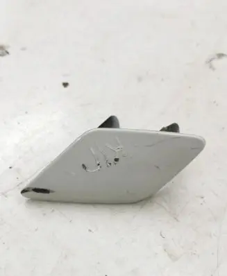 BMW 4 F36 Gran coupe Headlight washer spray nozzle cap/cover 