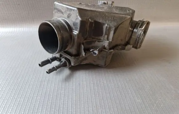 Volvo XC60 Intake resonator 32298336