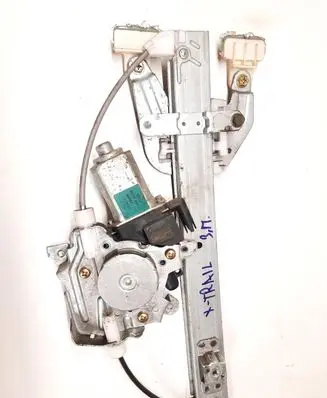 Nissan X-Trail T30 Rear door window regulator with motor