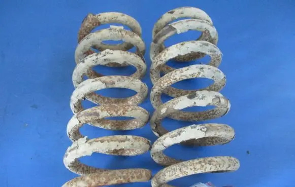 Suzuki Vitara (ET/TA) Front coil spring