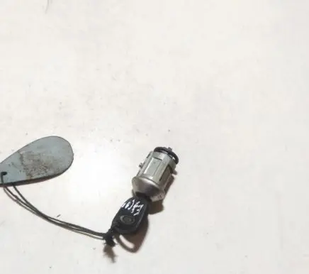 Ford Puma Front door lock (next to the handle) 138141