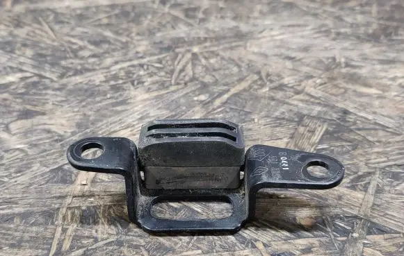 Dacia Logan I Tailgate lock loop/hook striker 571105