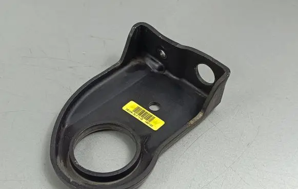 KIA Stinger Radiator mount bracket 282593L210