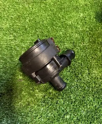 Skoda Octavia Mk4 Water pump 0392023420 2D0965567
