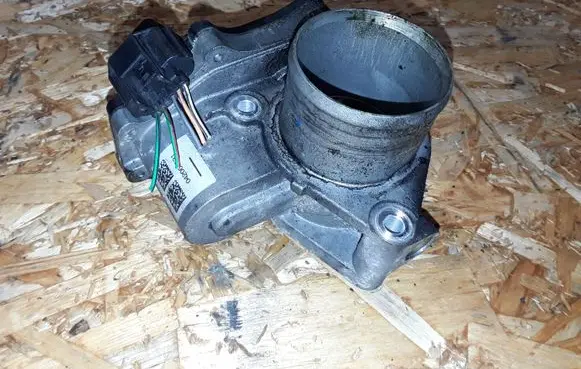 Renault Megane III Throttle valve H8200744823