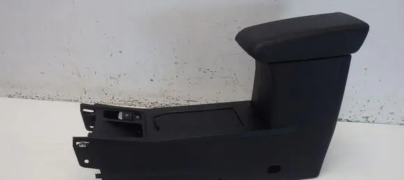 Renault Clio V Center console 