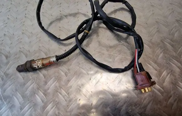 Audi A8 S8 D2 4D Lambda probe sensor 077906265AB