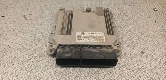 Volkswagen Touran I Engine control unit/module 03G906016CD