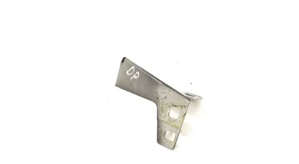Porsche Cayenne (9PA) Fender mounting bracket