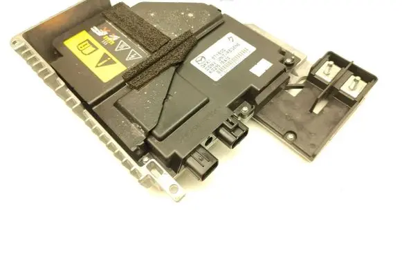 Mazda 6 Voltage converter/converter module GKK167Y60D