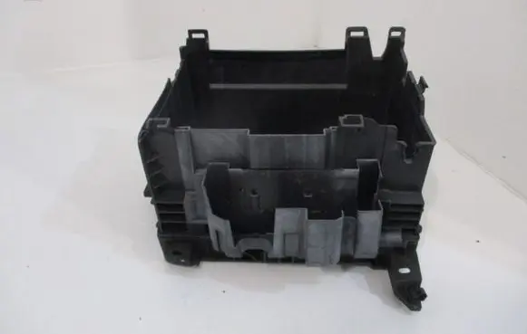 Battery box tray