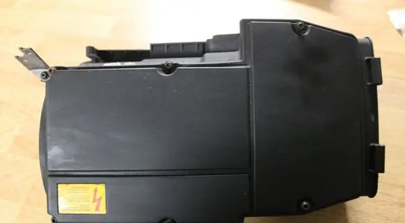 Mercedes-Benz C W203 Air filter box 2710900901