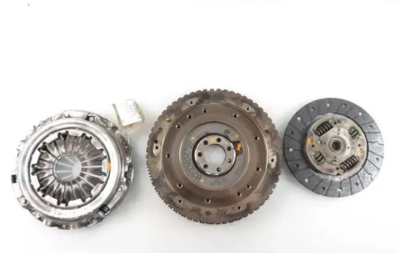 Renault Clio III Flywheel 8200404791 010812A0745