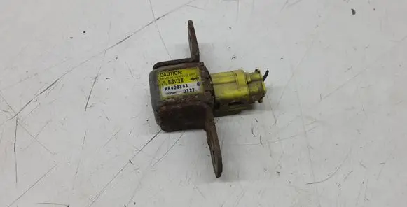 Mitsubishi Pajero Airbag deployment crash/impact sensor MR409363