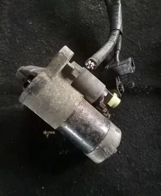 Mazda 6 Starter motor M001T81582