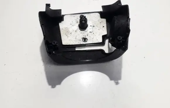 Opel Astra G Steering wheel column trim