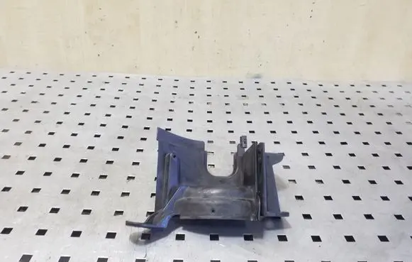 BMW X3 F25 Other engine bay part 7213666