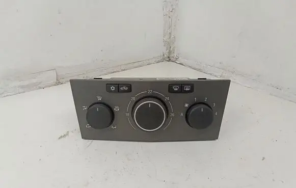 Opel Zafira B Climate control unit 13245119