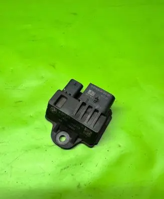 BMW 5 F10 F11 Glow plug pre-heat relay 857008702 130322 0522120103