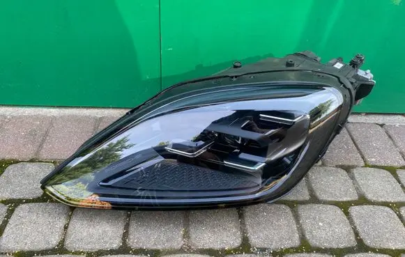 Headlight/headlamp